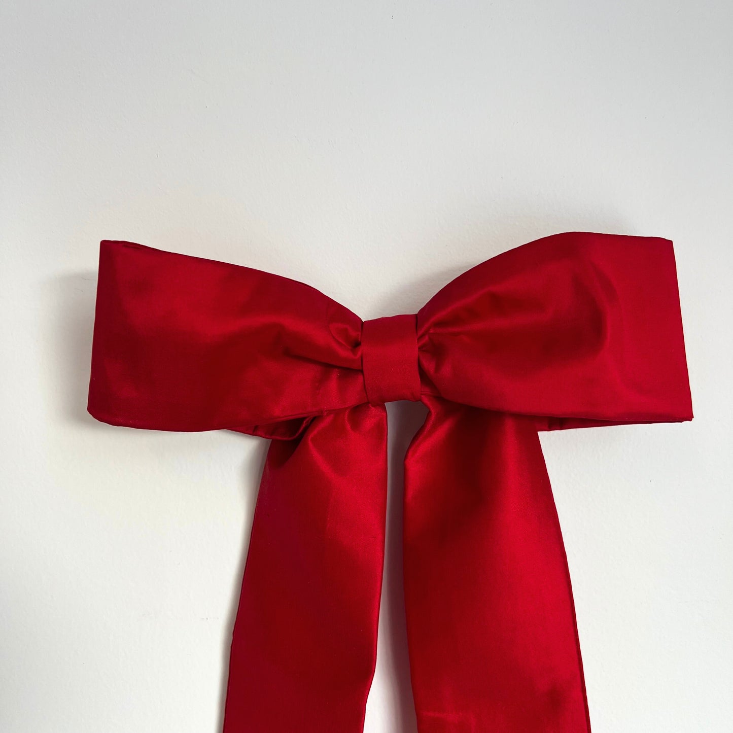 Murphy Bow: Red