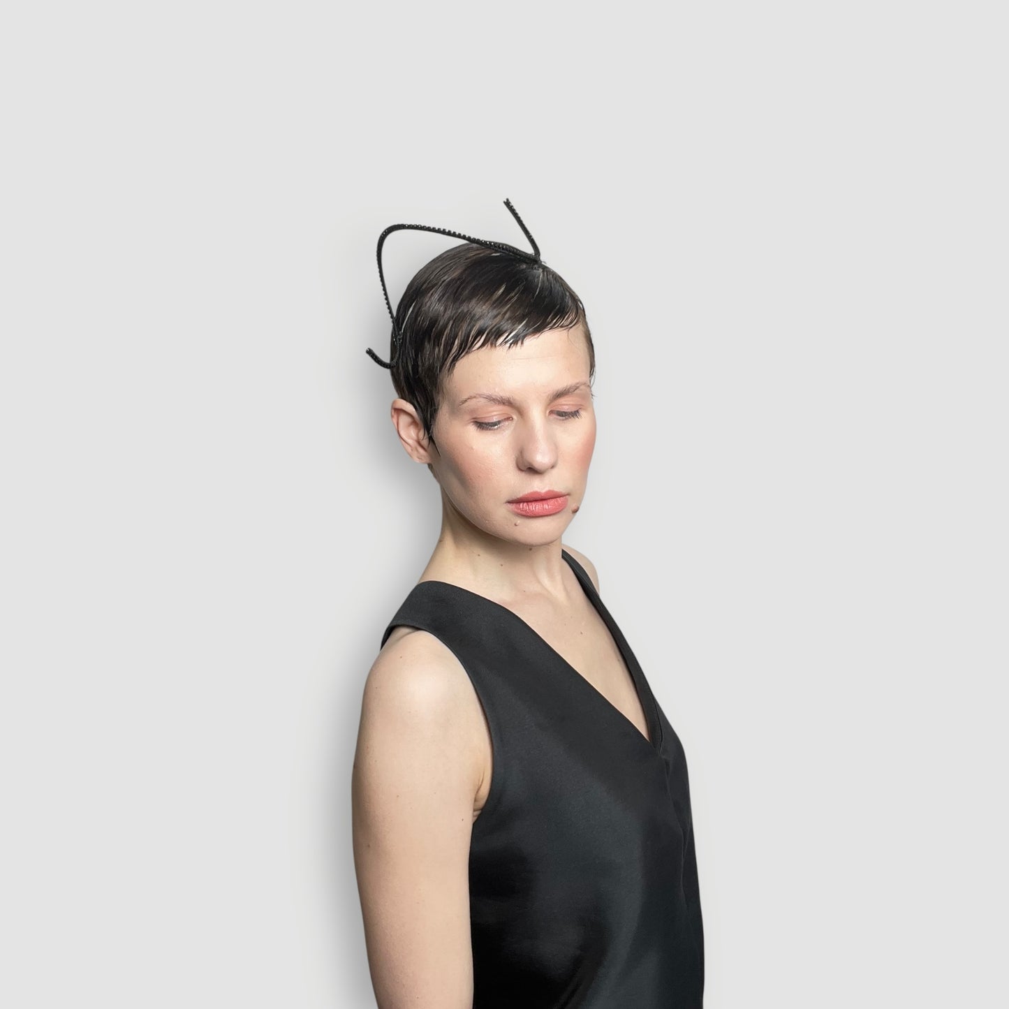 Odin Diamante Headband: Black