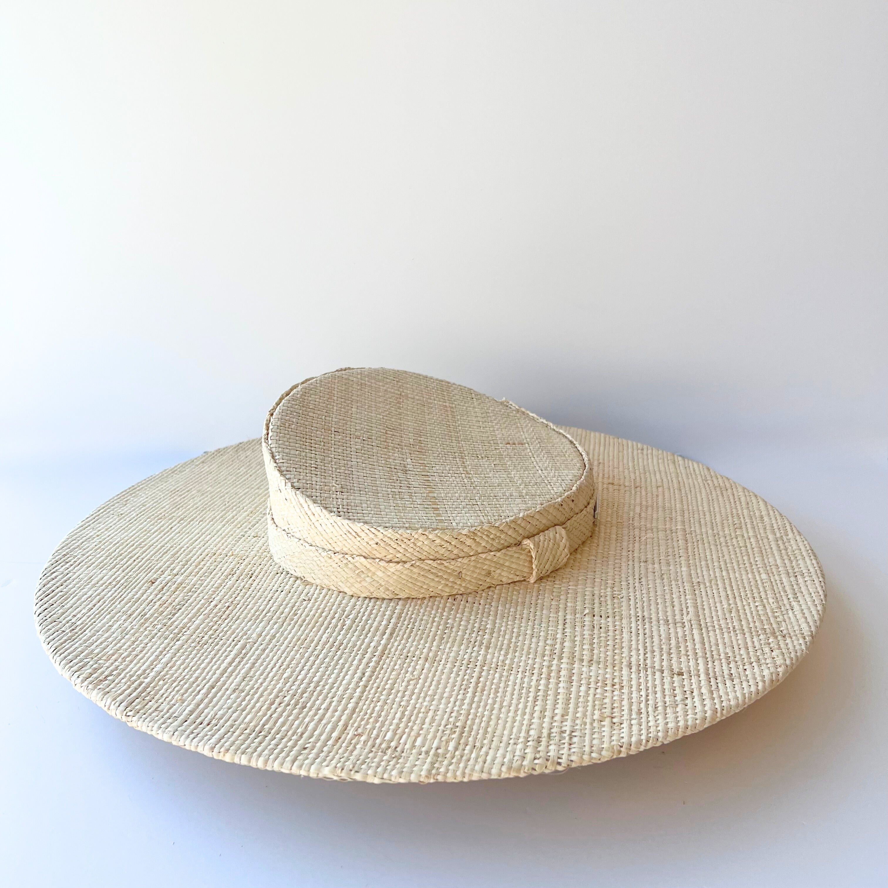 Pierre Puzzle Boater: Raffia