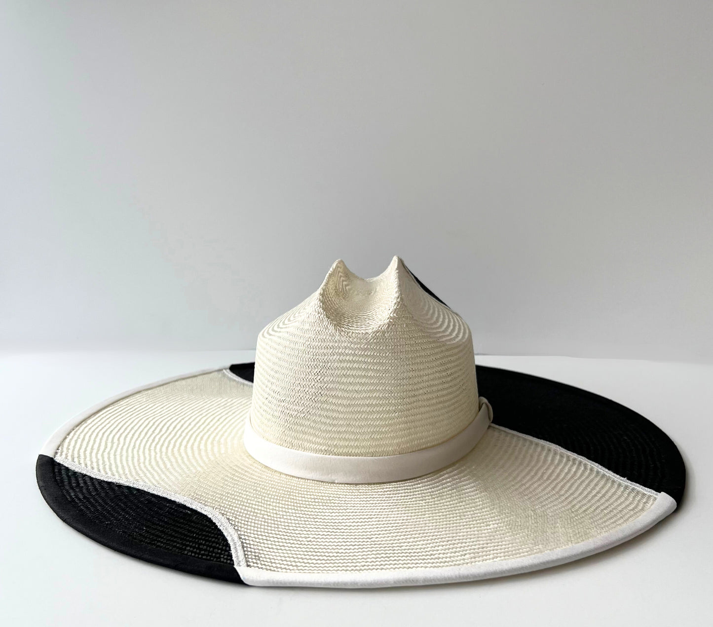 Clarke Duo Hat: Black and White
