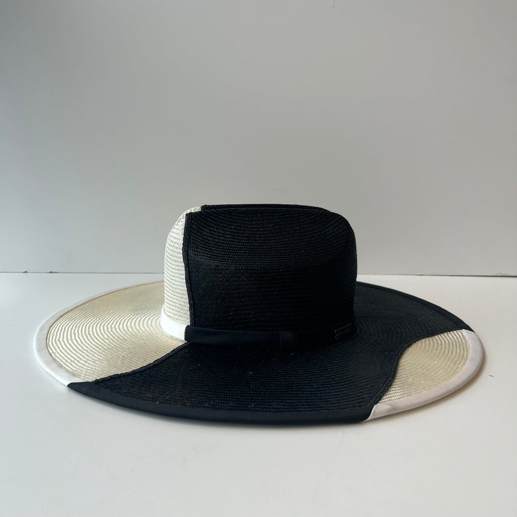 Clarke Duo Hat: Black and White