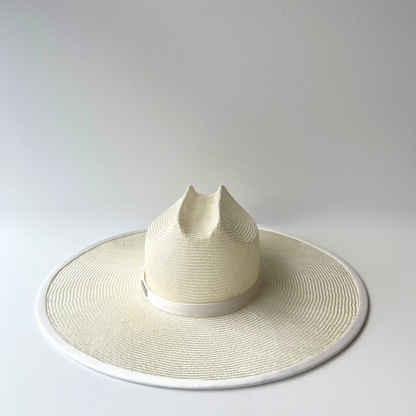Baker Hat: White