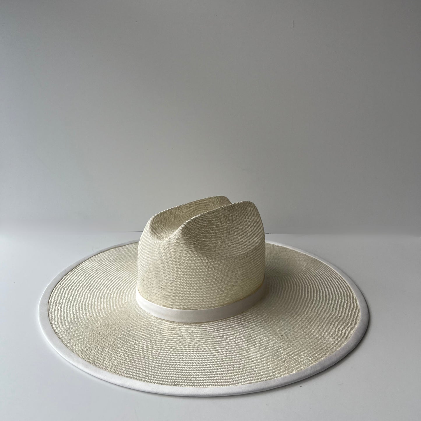Baker Hat: White