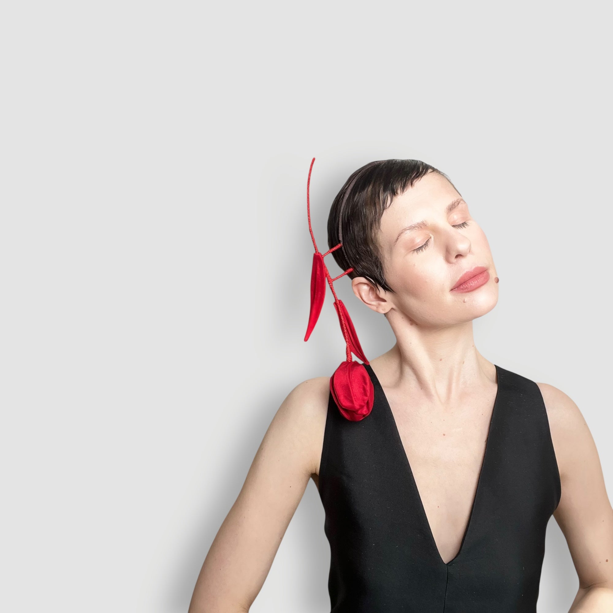 Henri Tulip Headband: Red