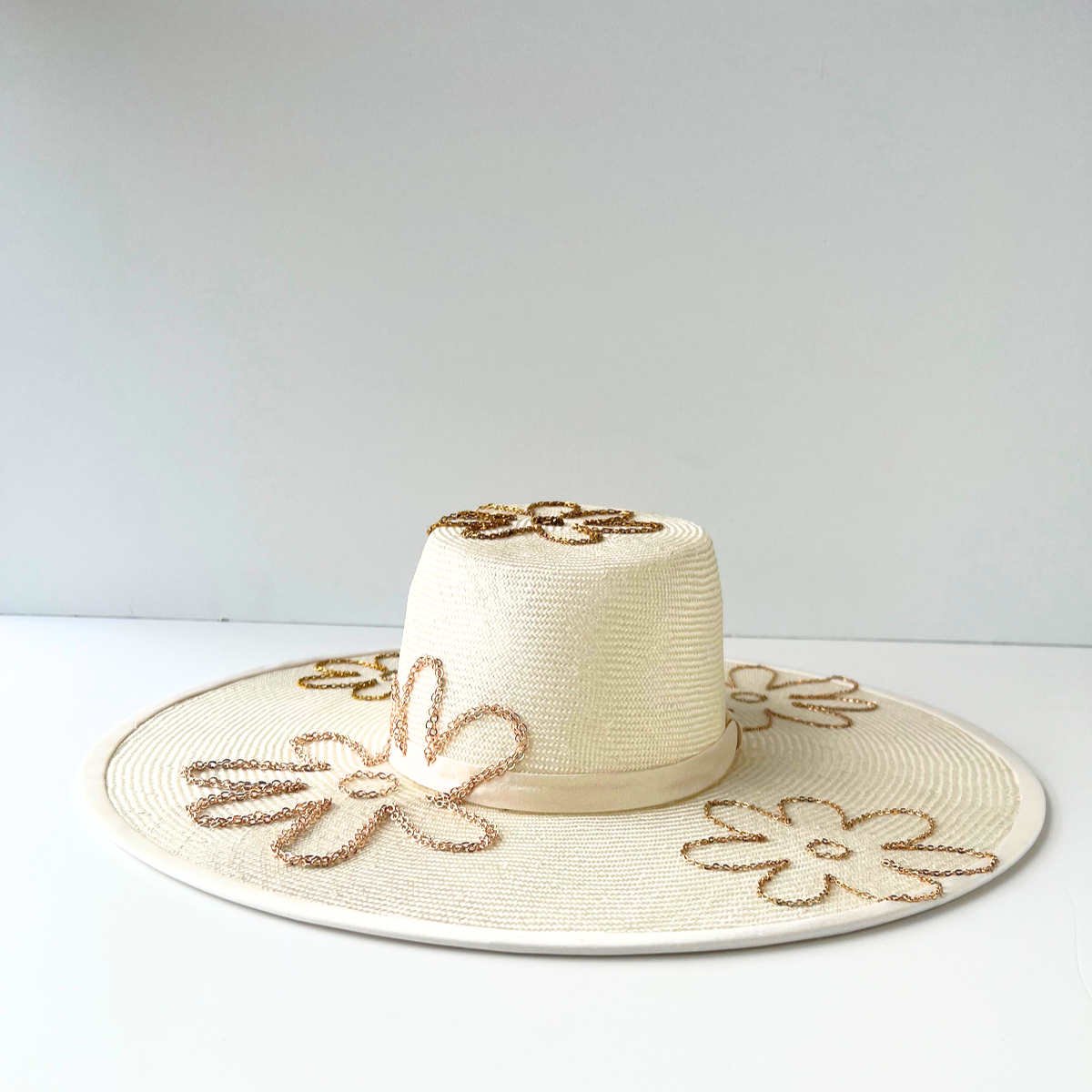 Octavia Hat- White with Gold Chain Flowers